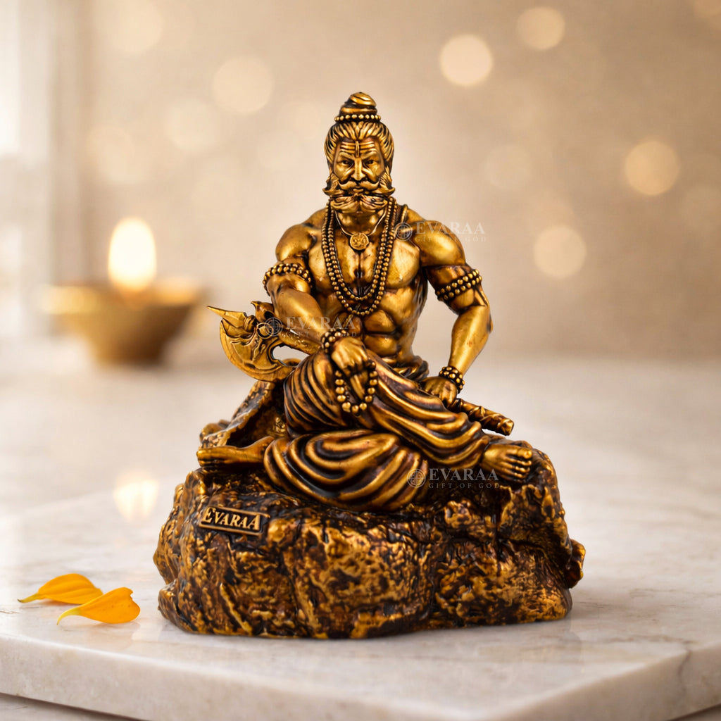 Sitting Parshuram Ji